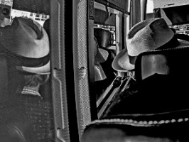 PXL_20251030_001053402